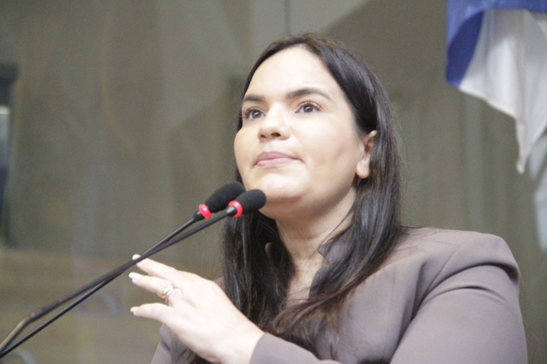 Vereadora Michele Collins