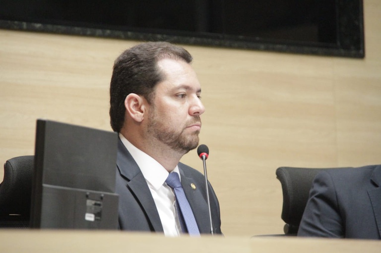Presidente da Câmara, vereador Romerinho Jatobá