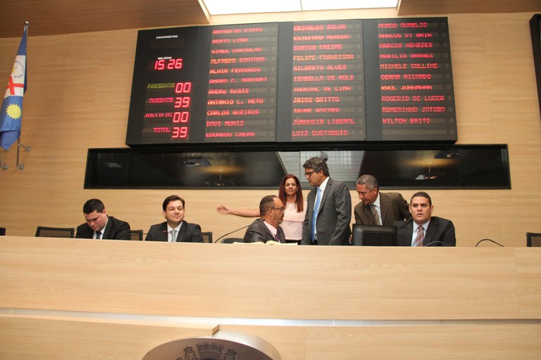 Vereador é convidado à tribuna
