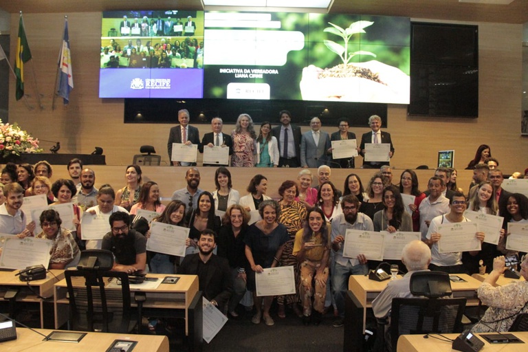 Dia Mundial do Meio Ambiente é comemorado em reunião solene