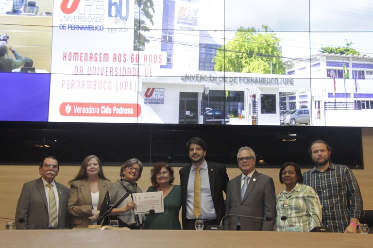 UPE faz 60 anos e é homenageada em reunião solene