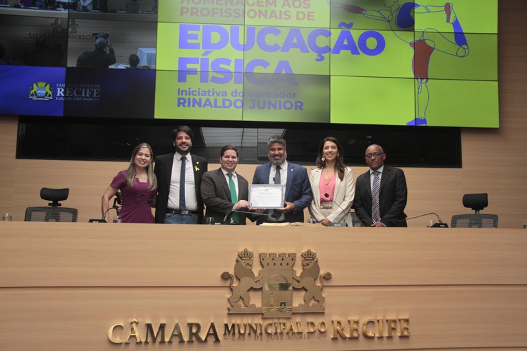 Câmara do Recife homenageia profissionais de educação física Câmara do Recife homenageia profissionais de educação física