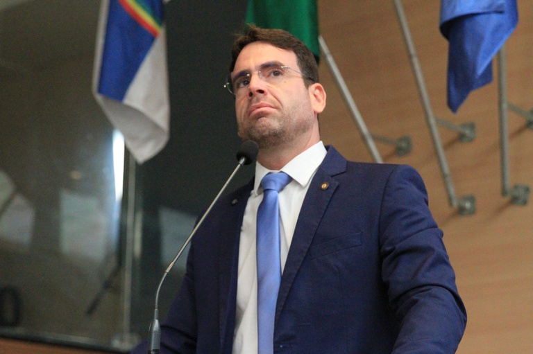 Eduardo Moura destaca Dia do Servidor Público Eduardo Moura destaca Dia do Servidor Público