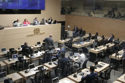 Leis orçamentárias do Recife têm novo prazo de emendas na Câmara