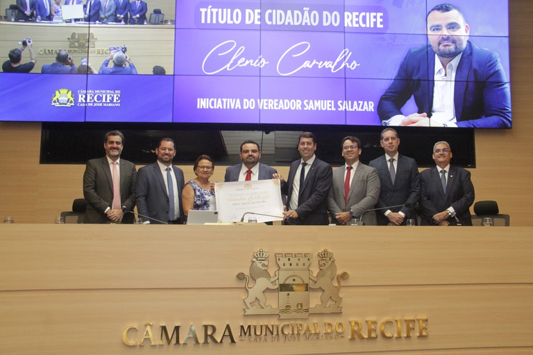 Câmara concede Título de Cidadão do Recife a Clênio Carvalho
