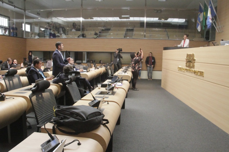 Convocação de procurador-geral do Município para audiência é rejeitada e gera discussão na Câmara