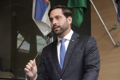 Eduardo Mota destaca entrega do Programa Casa Sem Barreiras