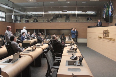 Monitoramento de integrantes da Prefeitura é debatido em plenária da Câmara