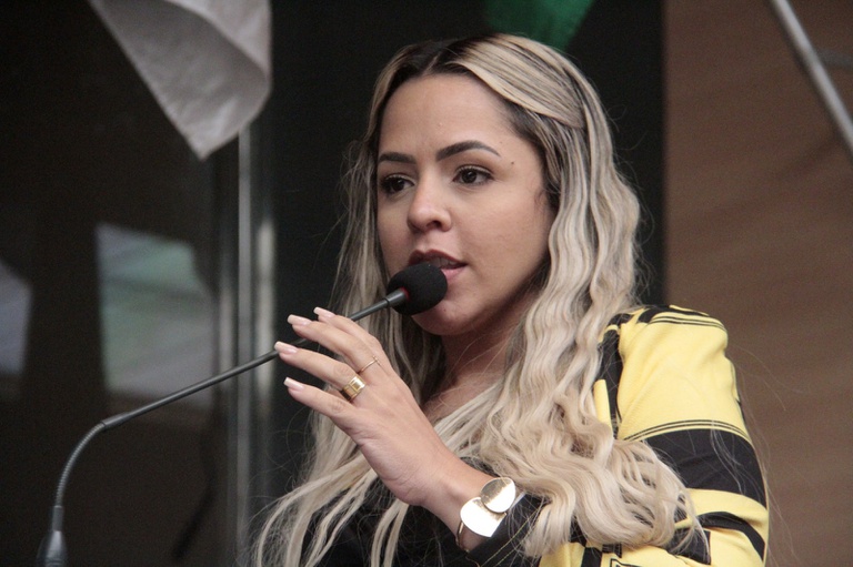 Vereadora destaca obras realizadas na Mustardinha e no Bongi