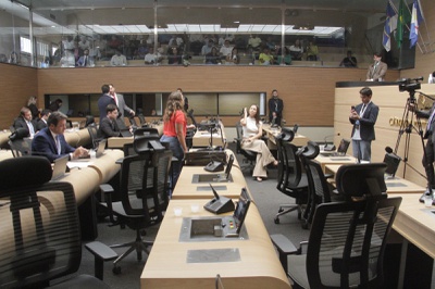 Câmara aprova moção de repúdio a ex-piloto