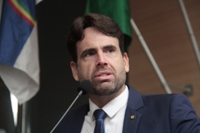 Eduardo Moura reclama de processos arquivados