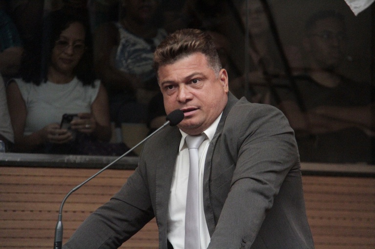 Júnior de Cleto manifesta solidariedade aos policiais civis de Pernambuco