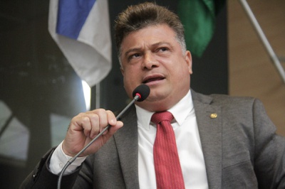 Júnior de Cleto repercute entrega do projeto Casa Sem Barreiras