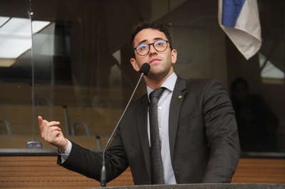 Thiago Medina tece críticas à CLJ