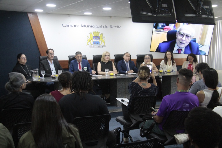 Audiência pública debate temática da cannabis medicinal