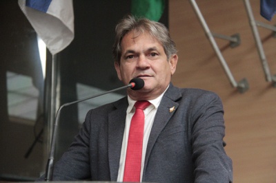 Chico Kiko toma posse na Câmara do Recife