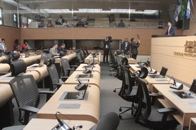 Texto da Comissão de Redação do PLE 3/2026 é debatido e aprovado em plenário