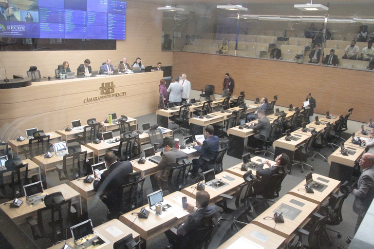 Brigada de Enfrentamento ao Racismo e à Intolerância Religiosa gera debate