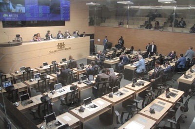 Curso de Jornalismo da Unicap recebe voto de aplauso da Câmara do Recife