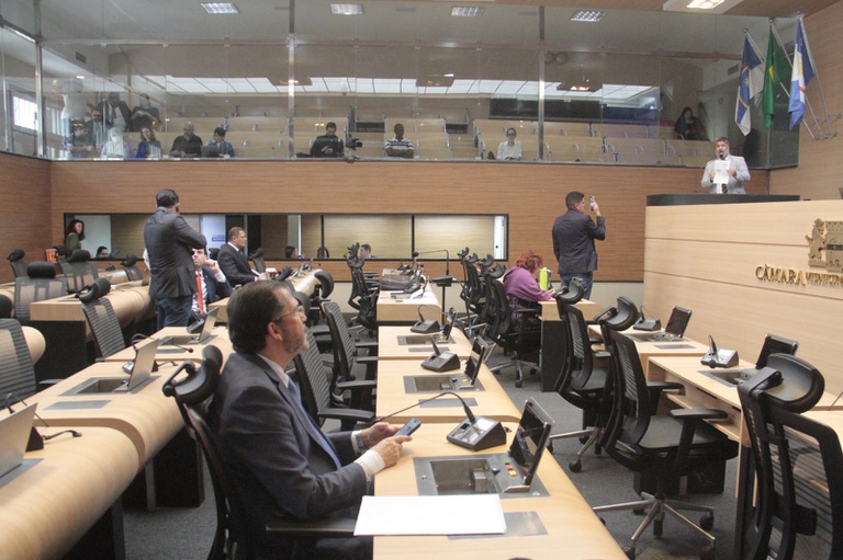 Requerimento pede ao Senado votação de projeto que trata de piso salarial para limpeza urbana