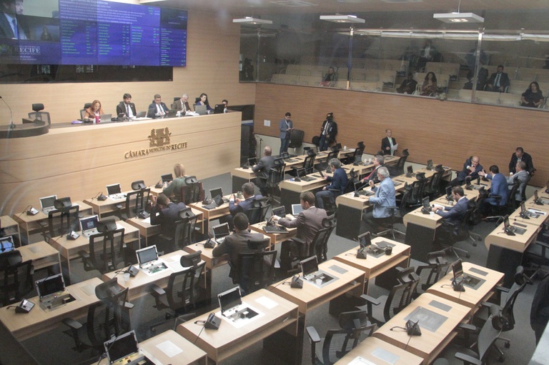 Substituição da fiação aérea no Bairro do Recife é aprovada em primeira votação