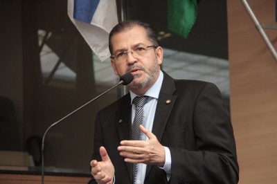 Carlos Muniz comemora conquista do Prêmio Sebrae Prefeitura Empreendedora