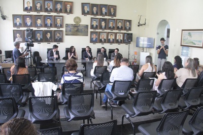 Curso sobre licitações públicas reúne servidores e especialistas na Câmara do Recife