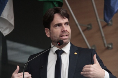Eduardo Moura repercute liminar que cancelou festa eletrônica no Dona Lindu