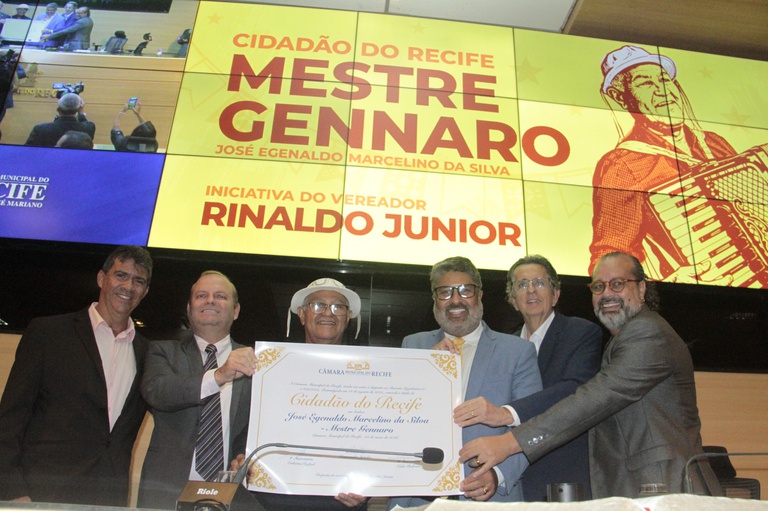 Mestre Gennaro é Cidadão do Recife