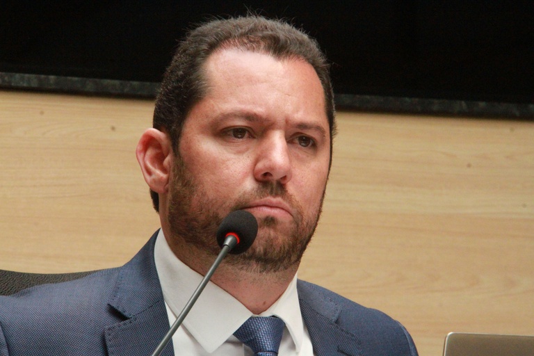 Romerinho Jatobá apresenta requerimentos em prol do Sítio dos Pintos
