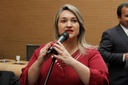 Aline propõe transporte público gratuito para mulher vítima de violência