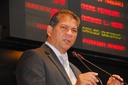 Almir Fernando enfatiza criação de nova lei