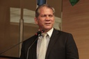 Almir Fernando cobra melhoria no sistema de segurança pública