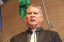 Almir Fernando comenta início de obra da Compesa