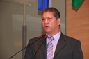 Almir Fernando homenageia os educadores sociais