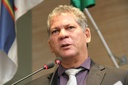 Almir Fernando informa adiamento de audiência pública