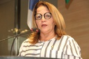 Ana Lúcia comemora valorização de profissionais da educação