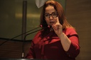 Ana Lúcia diz que professores estão em greve