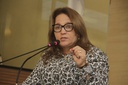 Ana Lúcia faz discurso por educação de qualidade e contratação de AADEEs