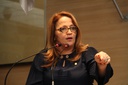 Ana Lúcia pede retirada de projeto de reajuste