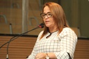 Ana Lúcia pede voto de aplauso a estudante por música sobre compra de votos
