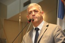 André Régis cobra conclusão da reforma do Geraldão