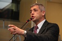 André Régis comenta reforma política