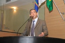 André Régis critica economia do país
