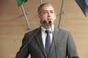 André Régis denuncia falta de infraestrutura em escola de Nova Descoberta