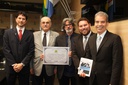 Apreciadores da Astronomia  são homenageados em reunião solene  
