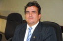 Bancos com seguranças armados nas áreas externas