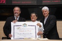 Comerciante do Mercado de São José recebe Título de Cidadão do Recife