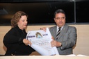 Defensora Geral do Estado recebe Medalha José Mariano