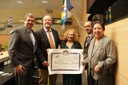 Escritora Luzilá Gonçalves recebe título de cidadã recifense